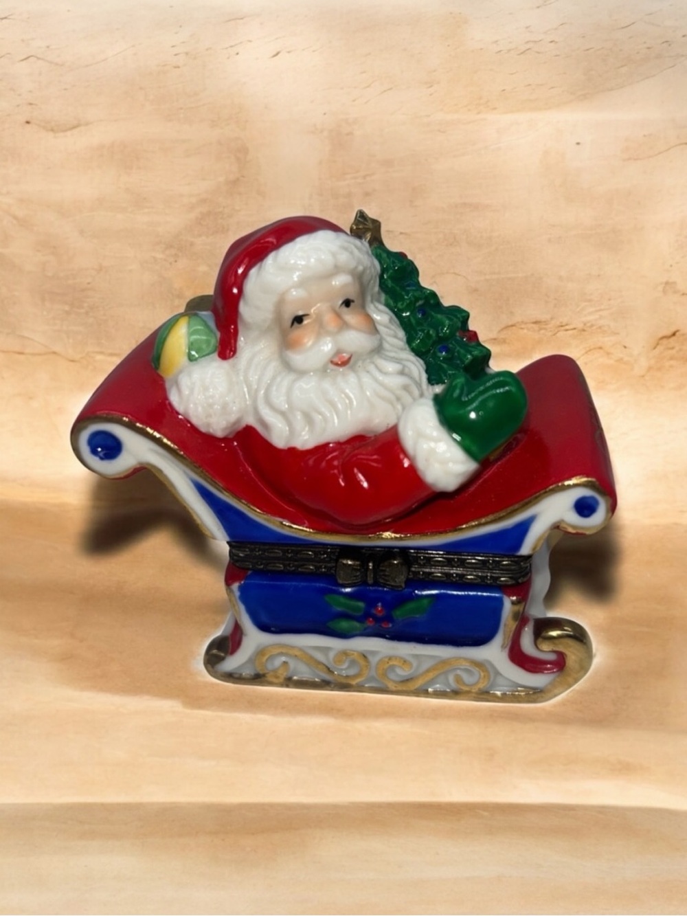 Vintage Santa Claus on sleigh hinged trinket box 3" red blue Christmas tree